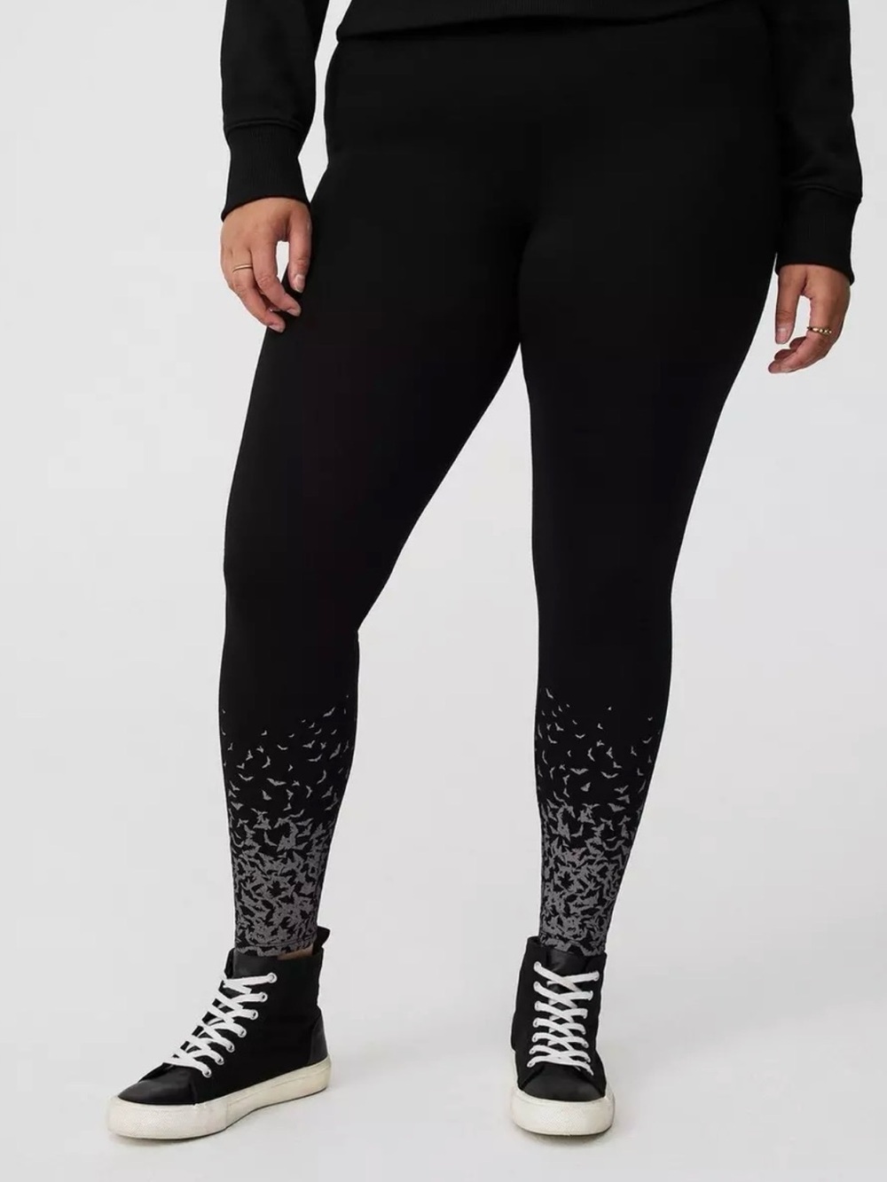 Torrid Gothic Bat Black Leggings with Gray Bat Ombre Cuff size 2X